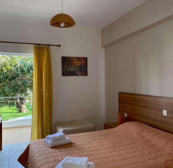 스탠다드 스튜디오, Manolis Apartments Plakias