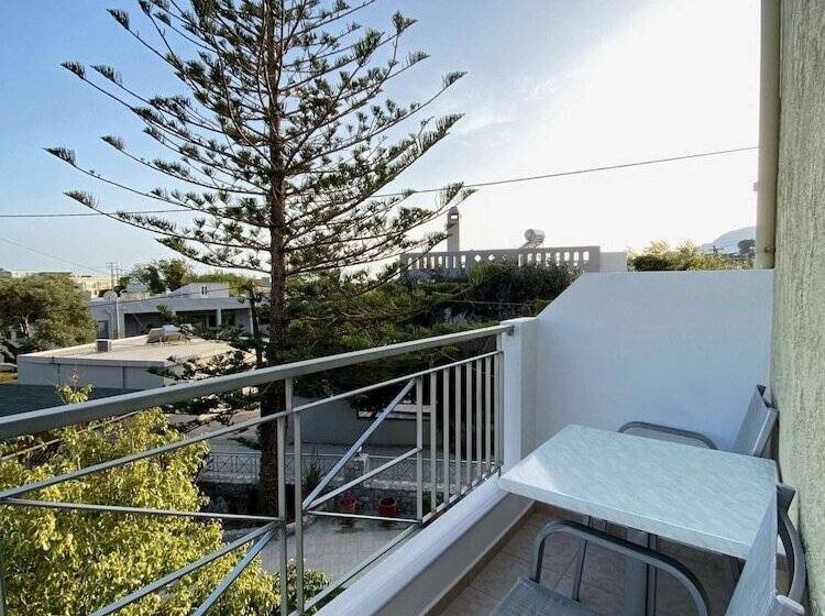 스탠다드 스튜디오, Manolis Apartments Plakias
