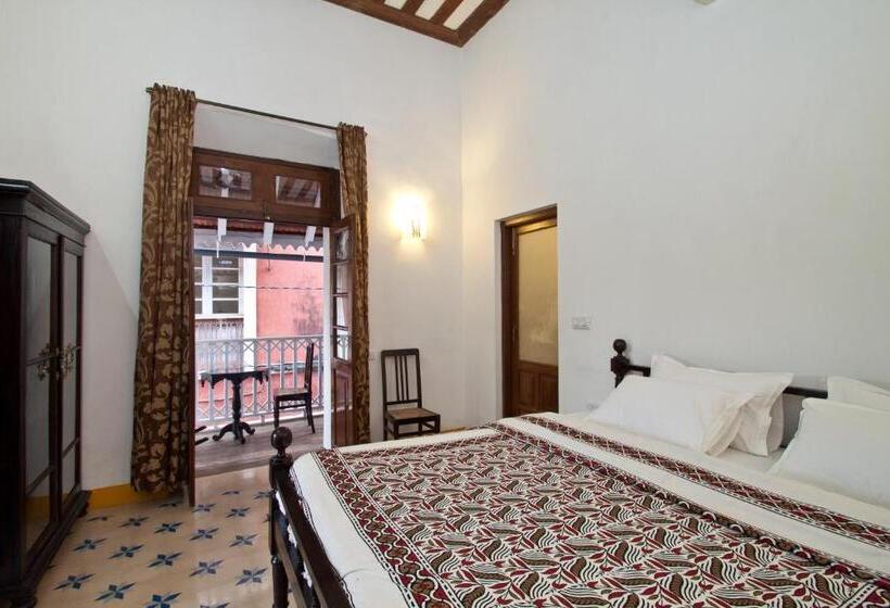 行政房间, Hospedaria Abrigo De Botelho