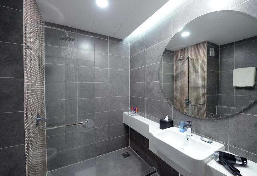 Номер Deluxe, Qliq Damansara