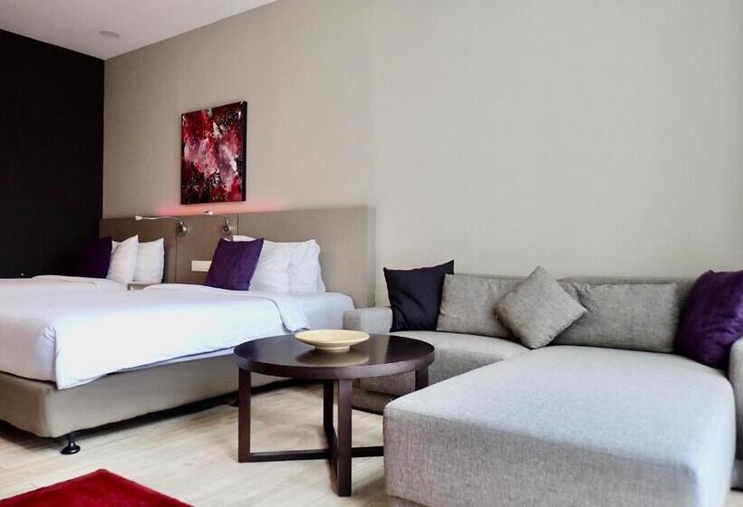Номер Deluxe, Qliq Damansara