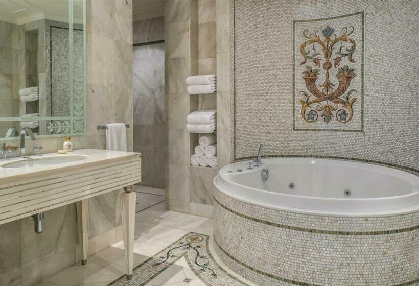 Апартаменты 3 Спальни, Palazzo Versace Dubai
