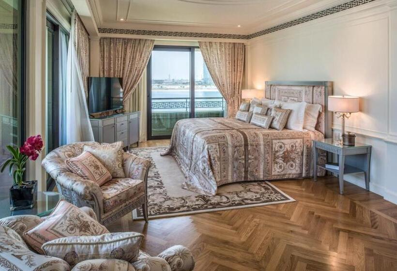 2 Bedroom Apartment with Views, Palazzo Versace Dubai