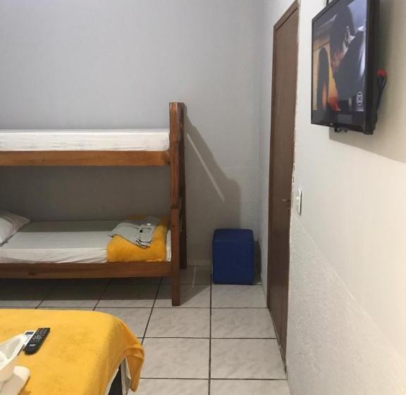 エコノミー４人部屋, Pousada São Jorge