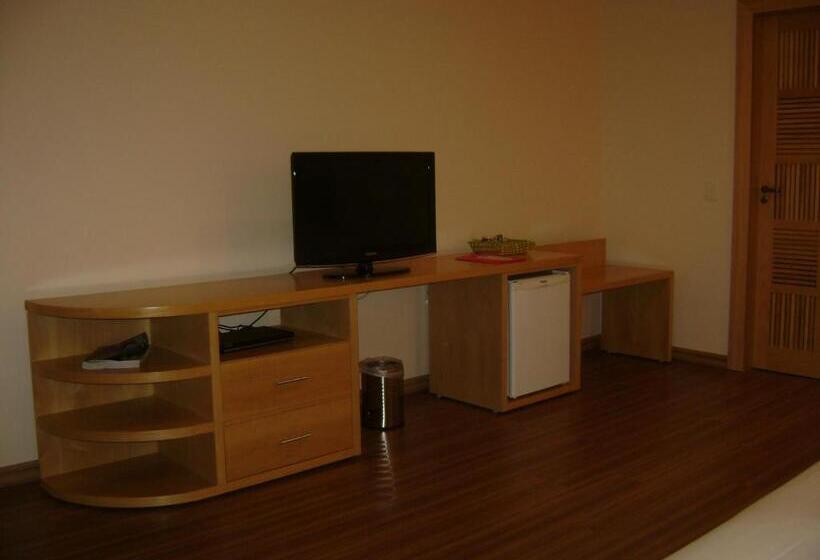 Четырехместный Номер Superior, Village Le Canton