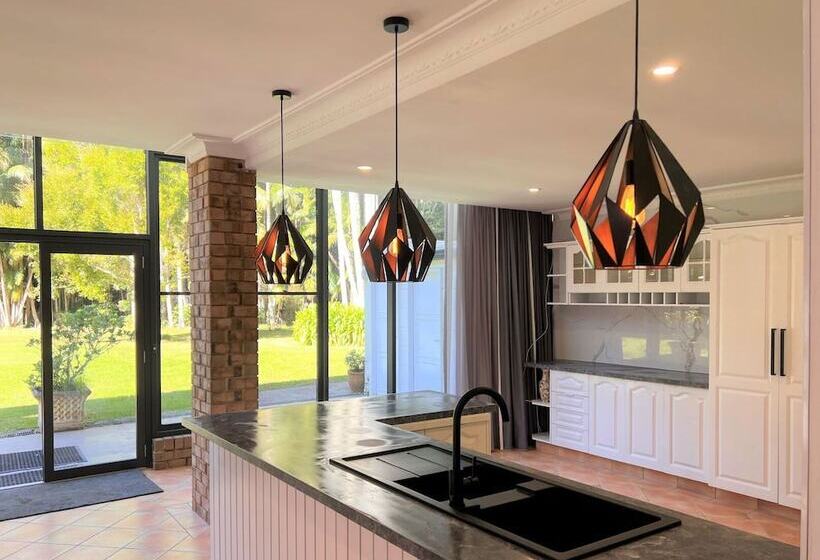 스위트, Mt Tamborine Stonehaven Manor