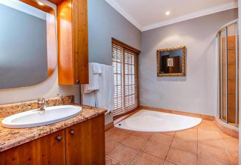 جناح ديلوكس سرير كينج, The Wesley Boutique Hotel & Spa
