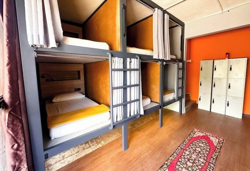 Кровать в Общей Комнате, Arch Dormitorio Cenang    Hostel