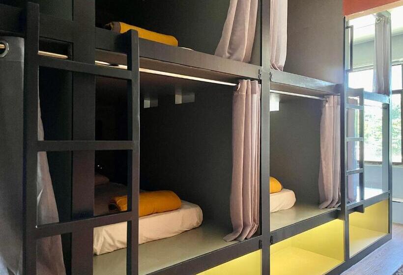 Кровать в Общей Комнате, Arch Dormitorio Cenang    Hostel