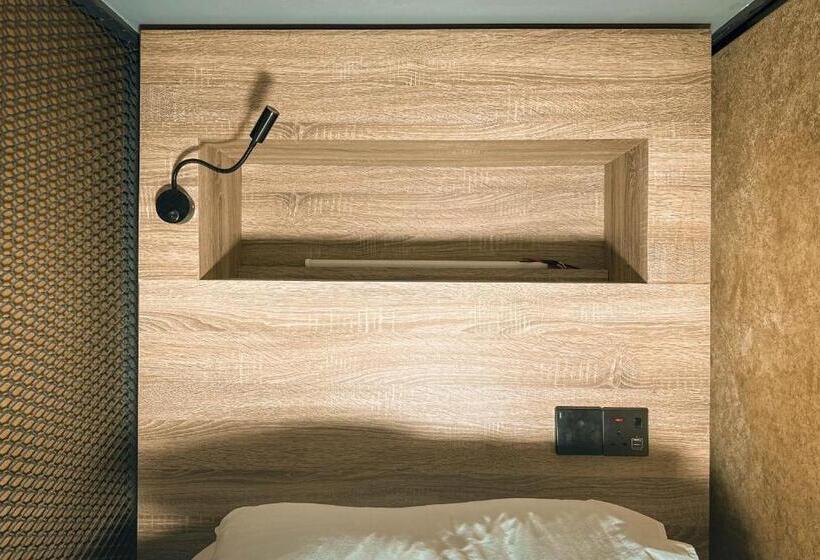 Кровать в Общей Комнате, Arch Dormitorio Cenang    Hostel