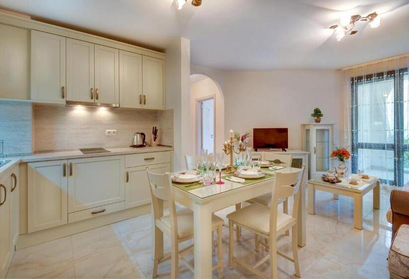 Апартаменты 3 Спальни, Artur Vip Residence Club