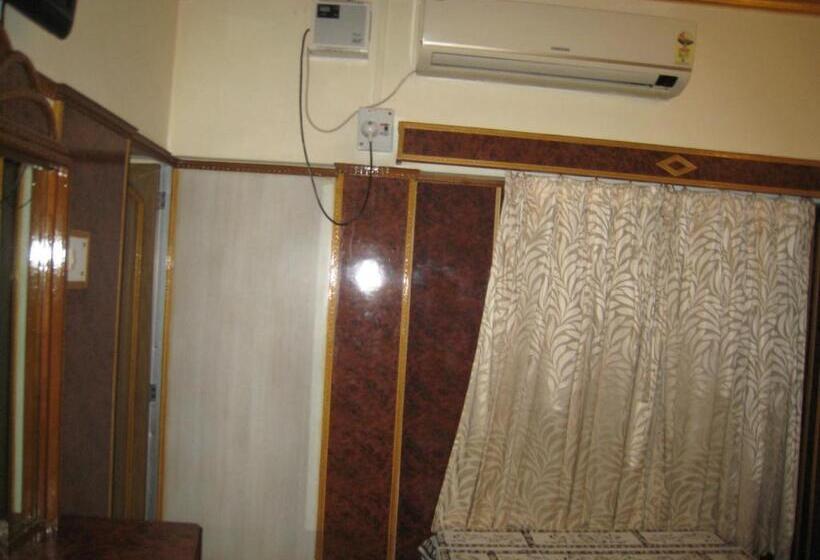 חדר סטנדרט עם טרסה, Kedareswar B&b