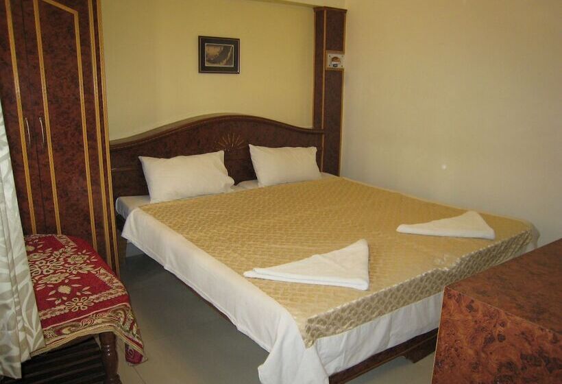 חדר דלוקס, Kedareswar B&b