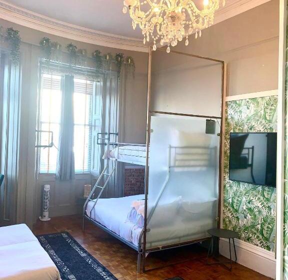 Семейный Номер Deluxe, X Hotel Brunswick Square
