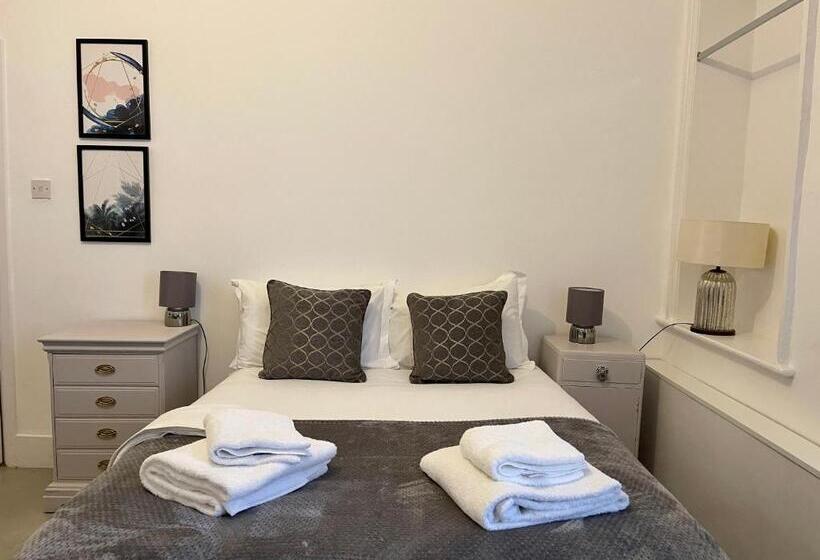 Студия Стандарт, X Hotel Brunswick Square