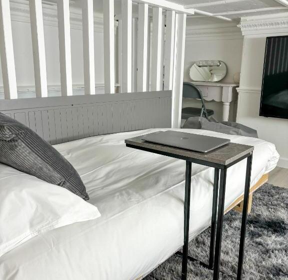 Семейный Номер Deluxe, X Hotel Brunswick Square