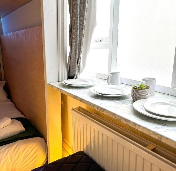 Семейное Студио, X Hotel Brunswick Square