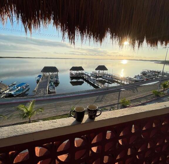リバービュースタンダードルーム, Posada El Perico Marinero