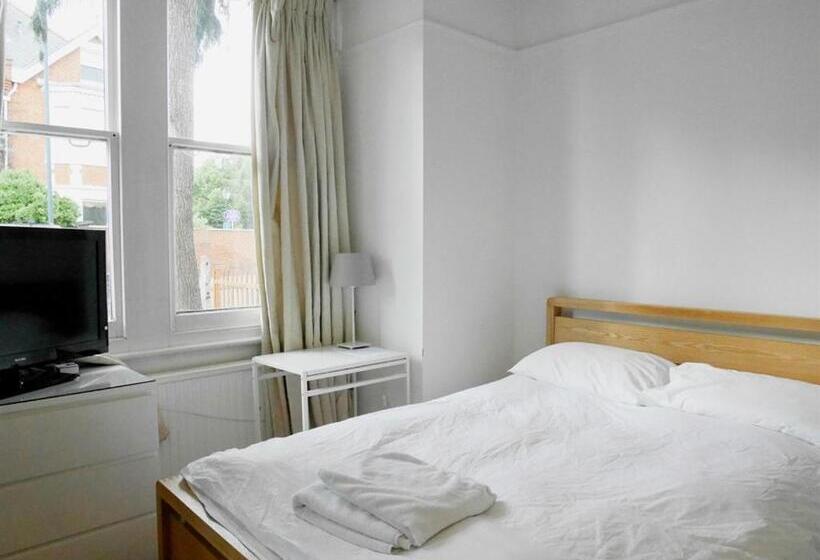 غرفة قياسية, Kew Studios And Rooms