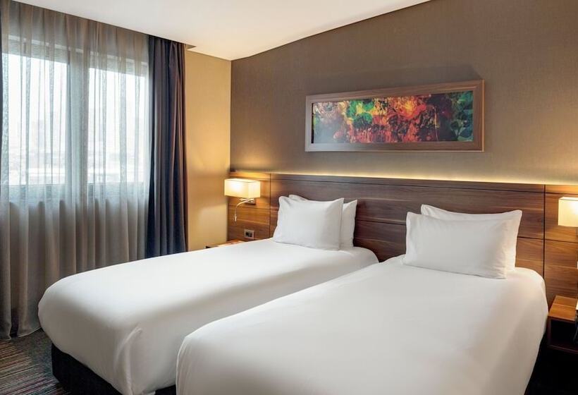 Номер Стандарт, Holiday Inn Istanbul   Kadikoy, An Ihg