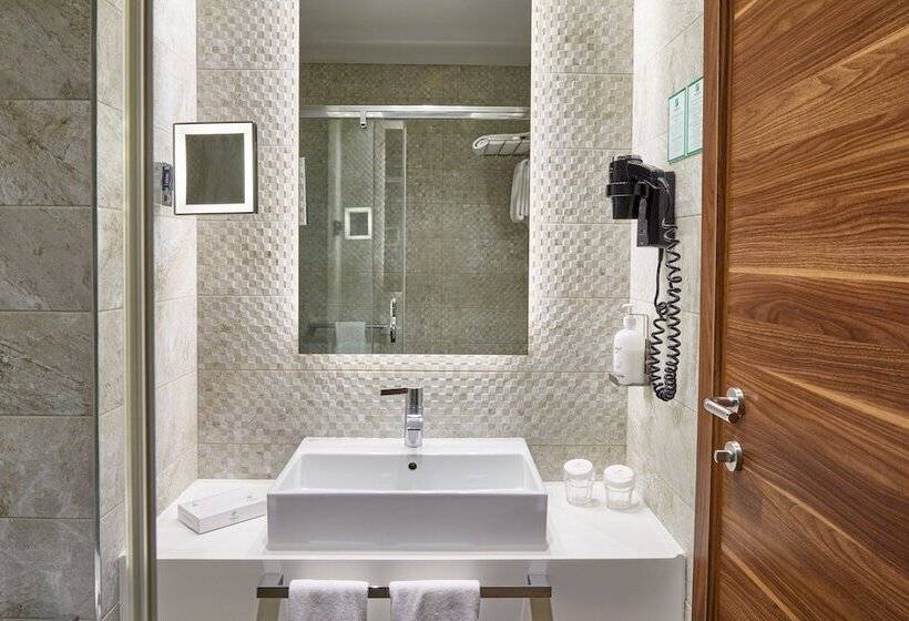 Номер Стандарт, Holiday Inn Istanbul   Kadikoy, An Ihg