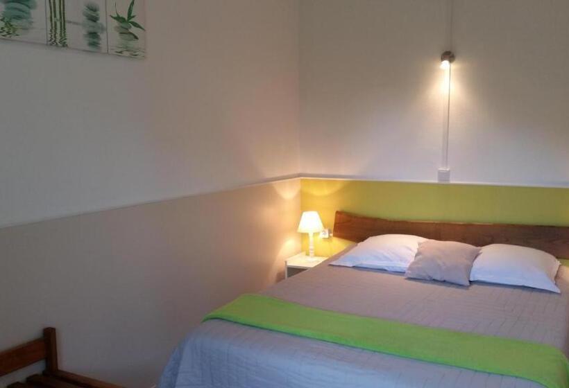 Номер Стандарт Вид на Горы, Hôtel La Gravenne