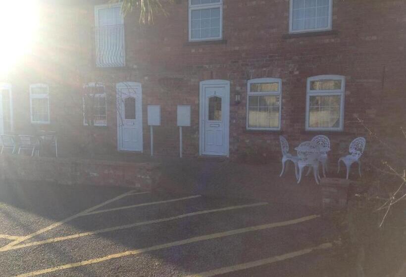 סוויטת 2 חדרי שינה, The Lincolnshire Poacher Inn