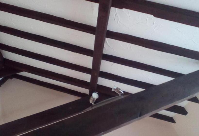 סוויטת 2 חדרי שינה, The Lincolnshire Poacher Inn