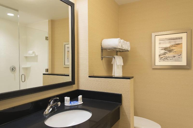 带大床的标准间, Fairfield Inn & Suites By Marriott Tampa Westshore/airport