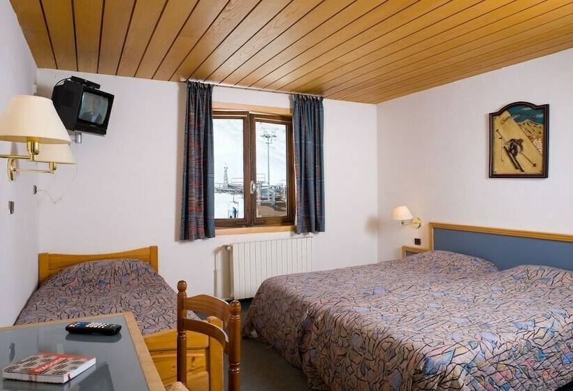 اتاق استاندارد سه نفره, Madame Vacances Hôtel Le Christina