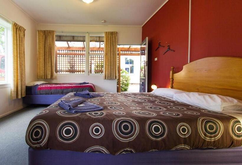 Номер Стандарт Трехместный, Sequoia Lodge Backpackers