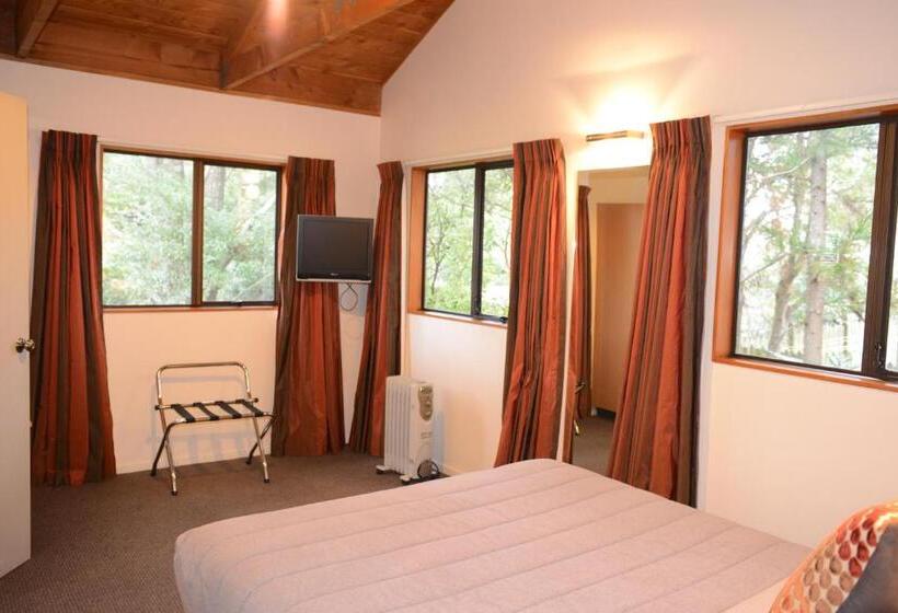 Family Suite, The Hobbit Motorlodge