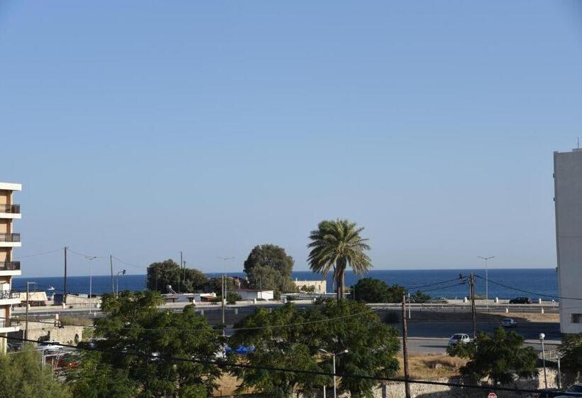 غرفة كلاسيكية فردية, Marine Congo