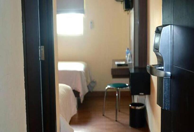 Номер Superior, World Hotel Jakarta   Bandengan