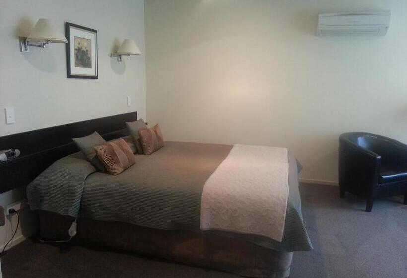 Студио Executive, Cedar Grove Motor Lodge