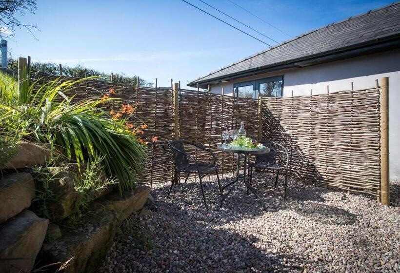 Номер Стандарт, Rossendale Holiday Cottages & Spa