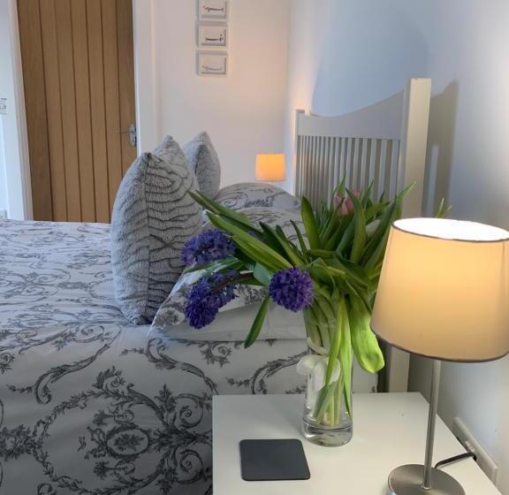 Дом 2 Спальни, Rossendale Holiday Cottages & Spa