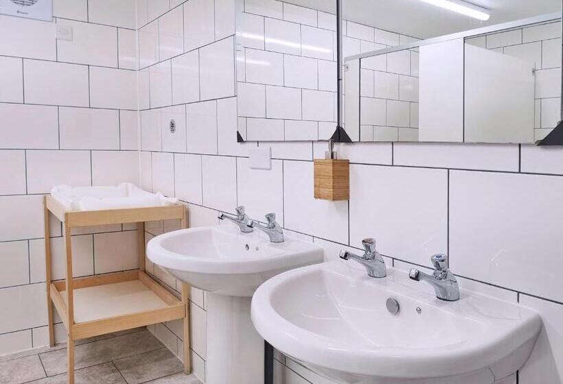 Номер Basic, Rossendale Holiday Cottages & Spa