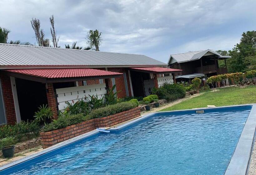 سوییت, Hujung Kampung