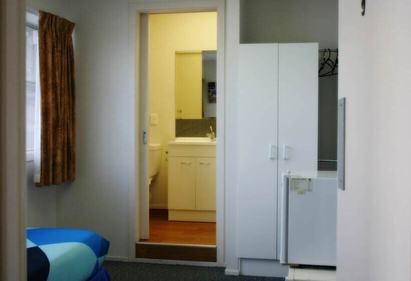 Quarto Estandar Individual, Backpackers Central Hamilton