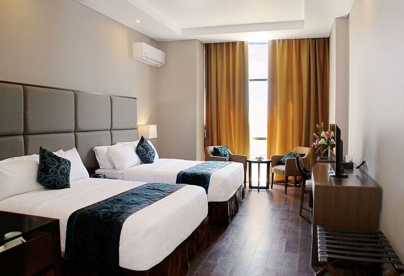 Номер Deluxe, Golden Phoenix Hotel   Manila