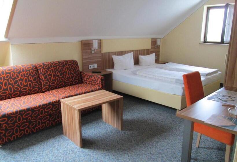 Номер Стандарт Трехместный, Landhotel Karrenberg