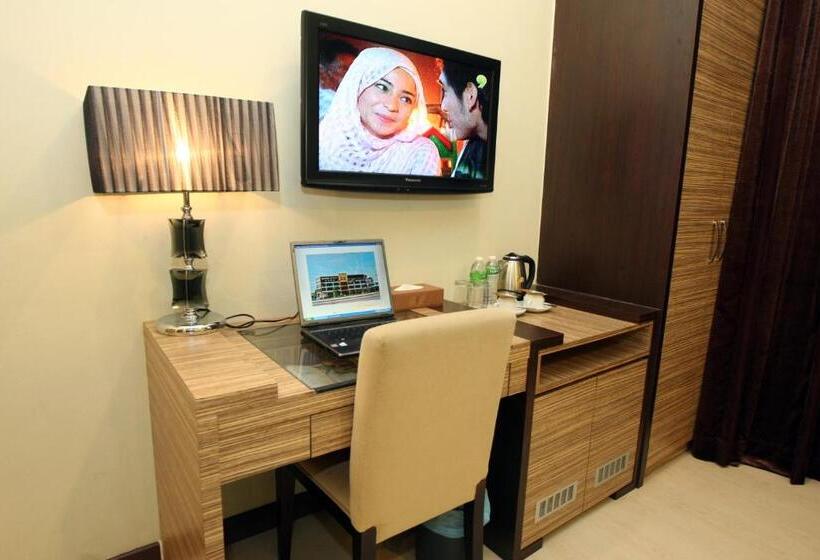 Номер Deluxe, Uptown Imperial
