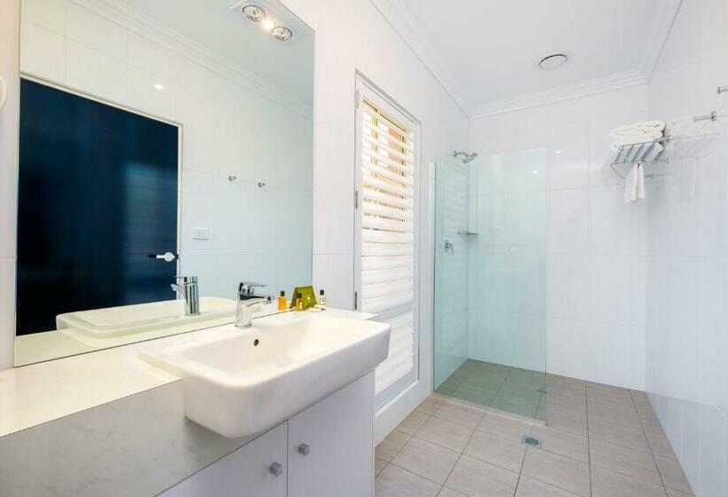 Quarto Deluxe, Commercial Golf Resort