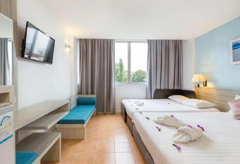 수피리어 패밀리 룸, On Hotel Phuket   Sha