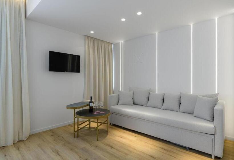 스위트, Acropolis Magenta Luxury Suites