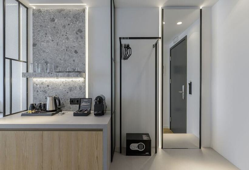 스위트, Acropolis Magenta Luxury Suites