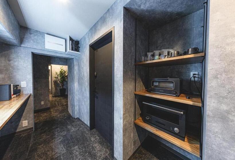 스탠다드 스튜디오, Inn The Omotesando