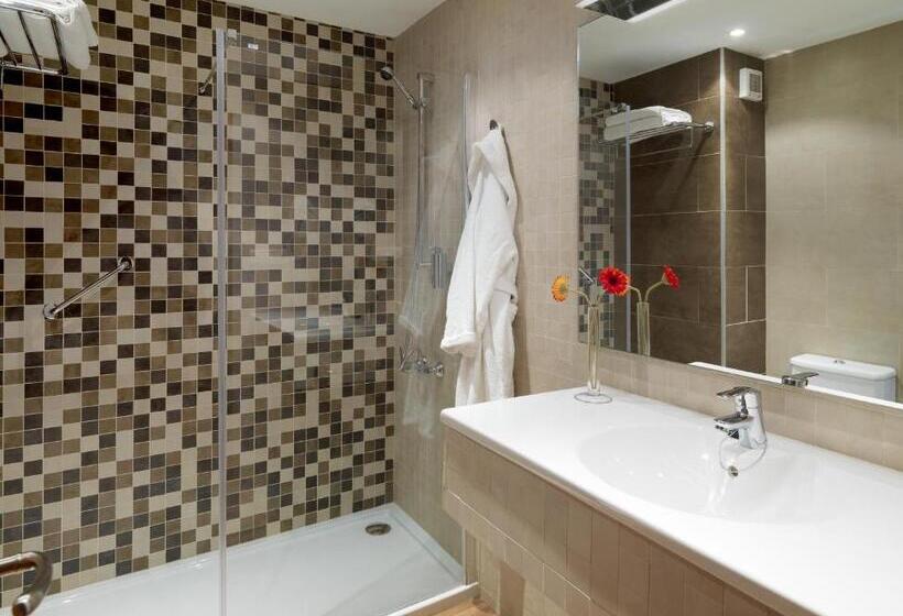 Апартаменты 1 Спальня с Террасой, Regency Torviscas Apartments And Suites