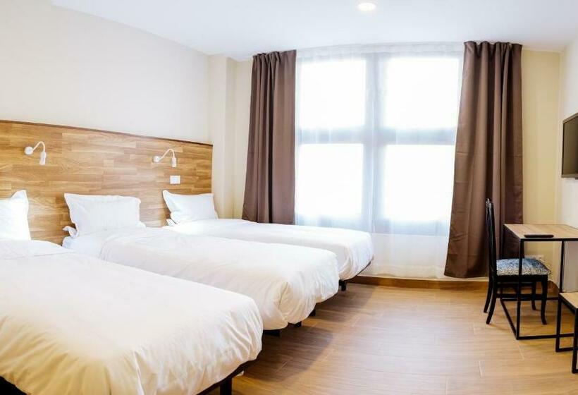 Номер Стандарт Трехместный, Apartahotel Golden Alcalá